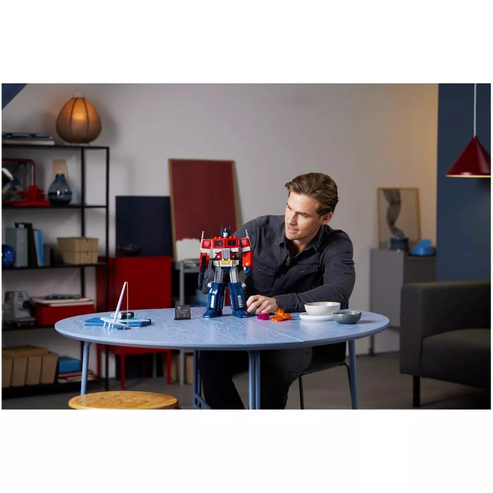 Lego Icons Optimus Prime 10302